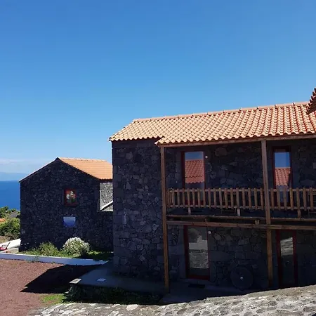 In Guest - Double With Sea View - In Azores * Sao Roque do Pico