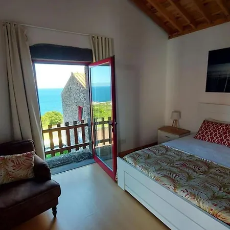 In Guest - Double With Sea View - In Azores Guest house