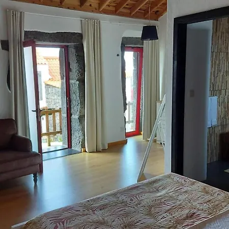 In Guest - Double With Sea View - In Azores Vendégház São Roque do Pico